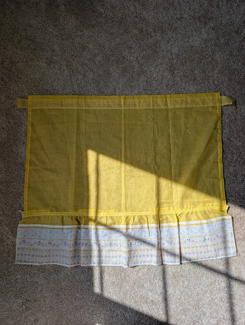 Vintage 1970s Yellow White Floral Pair Set of 2 Kitchen Curtains